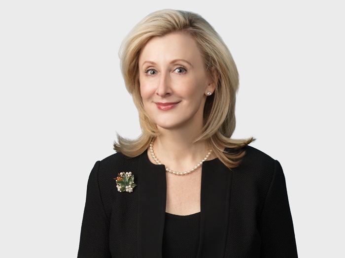 Photo of Sarah L. Brew