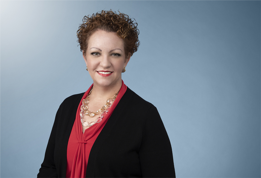 Bio photo image for Amie Peele Carter.