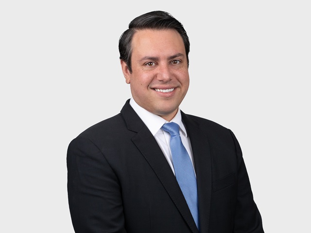 Photo of Andrew Pouzeshi