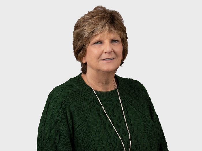 Photo of Maggie Peters