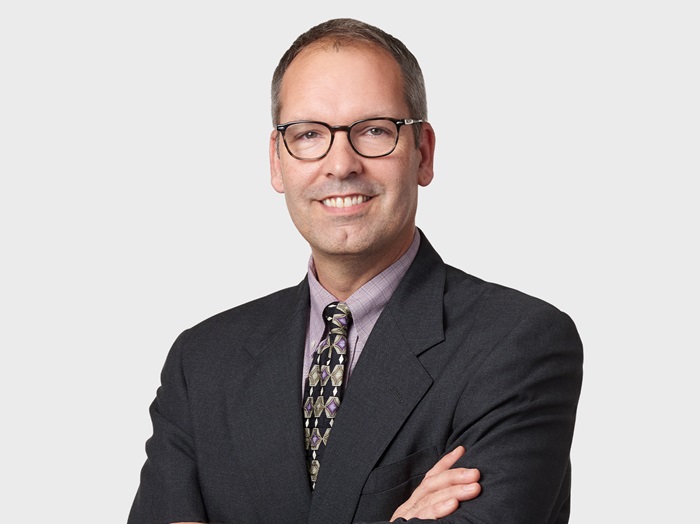 Photo of Steven Schmidt
