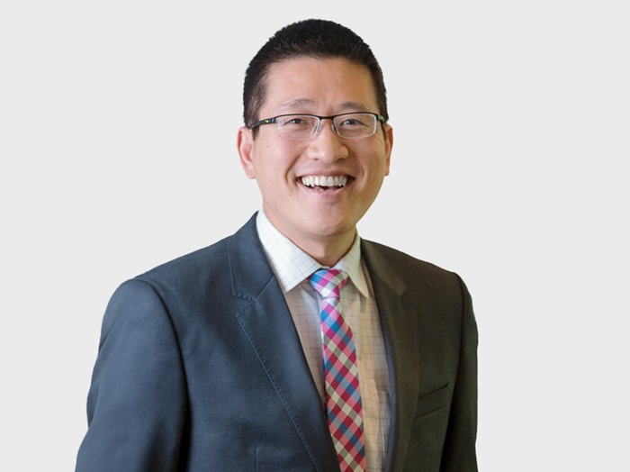 Photo of Roger Tsai